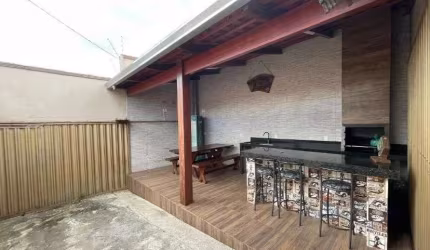 Casa de 180 m² com 03 quartos à venda por R$ 360.000 no Parque Veiga Jardim - Aparecida de Goiânia