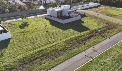 Lote de 704 m² à venda por R$ 1.930.400 no Plateau D'or Privilege - Goiânia