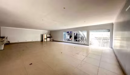 Casa comercial de 130 m² para alugar por R$ 10.000/mensais no Setor Marista - Goiânia