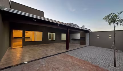 Casa de 121 m² com 03 quartos à venda por R$ 600.000 no Residencial Brisas da Mata - Goiânia