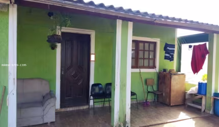 Casa para Venda em Bragança Paulista, HIPICA JAGUARI, 2 dormitórios, 2 banheiros