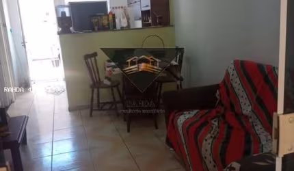 Casa para Venda em Sorocaba, VITÓRIA RÉGIA, 2 dormitórios, 1 banheiro, 3 vagas