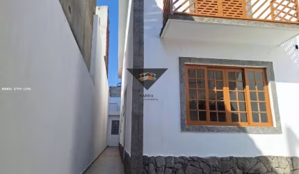 Casa para Venda em Poá, VILA PERETA, 3 dormitórios, 2 banheiros, 2 vagas