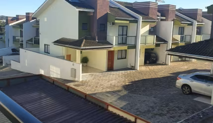 SOBRADO EM CONDOMÍNIO, LA SALLE, PATO BRANCO