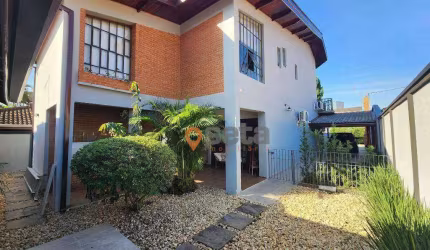 Casa com 3 dormitórios à venda, 316 m² por R$ 3.000.000,00 - Jardim das Colinas - São José dos Campos/SP