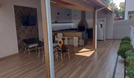Casa com 3 dormitórios à venda, 270 m² por R$ 1.700.000,00 - Jardim Esplanada II - São José dos Campos/SP