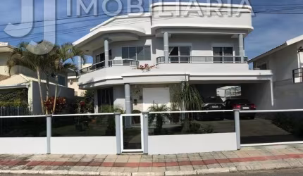 Casa Residencial com 4 quartos  à venda, 350.00 m2 por R$2680000.00  - Ingleses Do Rio Vermelho - Florianopolis/SC