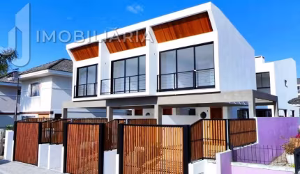 Casa Residencial com 3 quartos  à venda, 153.00 m2 por R$1297000.00  - Campeche - Florianopolis/SC
