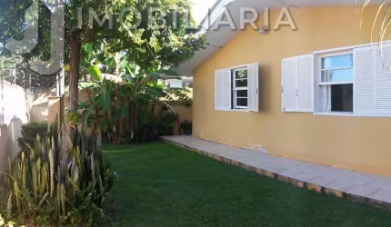 Casa Residencial com 4 quartos  à venda, 180.00 m2 por R$1600000.00  - Canasvieiras - Florianopolis/SC