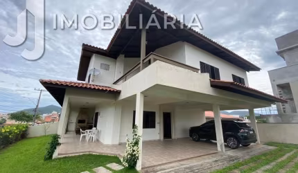 Casa Residencial com 7 quartos  à venda, 280.00 m2 por R$1950000.00  - Ingleses Do Rio Vermelho - Florianopolis/SC