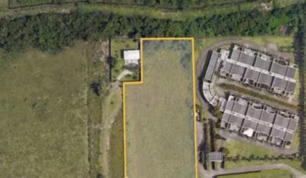 Terreno à venda, 12569.00 m2 por R$25000000.00  - Campeche - Florianopolis/SC