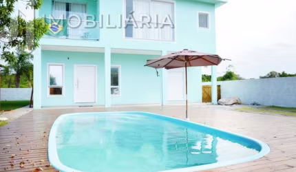 Casa Residencial com 4 quartos  à venda, 240.00 m2 por R$2100000.00  - Canasvieiras - Florianopolis/SC