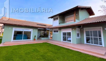 Casa Residencial com 3 quartos  à venda, 272.00 m2 por R$1697548.00  - Cachoeira Do Bom Jesus - Florianopolis/SC