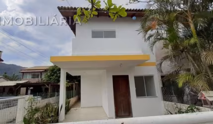 Casa Residencial com 3 quartos  à venda, 110.00 m2 por R$490000.00  - Sao Joao Do Rio Vermelho - Florianopolis/SC