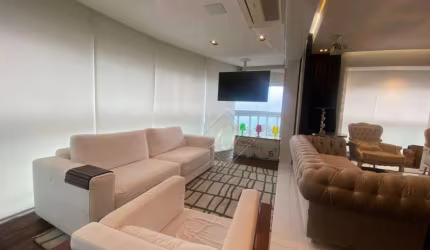 PORTEIRA FECHADA!!! Maravilhoso Apartamento em condomínio de luxo, 02 suítes, varanda gourmet com churrasqueira, lazer completo em Santos!!!