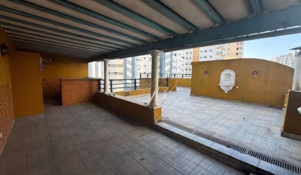 Sobrado maravilhoso, em ótima localização a 30 metros da praia na Ponta da Praia!!!!