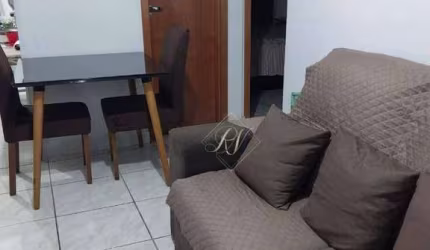 Excelente casa, em condomínio fechado, bem localizado e sossegado, a 4 quadras da praia dao Solemar!!!