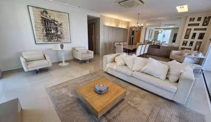 Maravilhoso apartamento, de frente, sol da manhã, porteira fechada, com lazer, a 2 quadras da praia!!