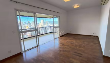 Maravilhoso apartamento, andar alto, vista livre, prédio com lazer, a 3 quadras da praia no bairro do Embaré!!!