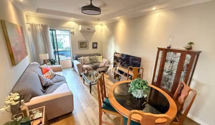 SACADA NA SALA E DORMITÓRIO!!! Apartamento, vista livre, sacada na sala e um dormitório no bairro Ponta da Praia em Santos!!!