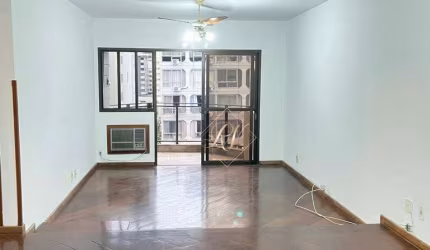 APARTAMENTO SUPER AMPLO, FRENTE, SACADA NA SALA, 2 DORMITÓRIOS, LAZER COMPLETO, NA QUADRA DA PRAIA NA CIDADE DE SANTOS!!!