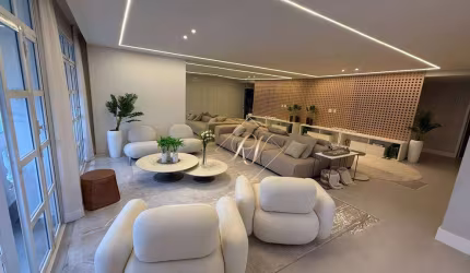 Maravilhoso apartamento, andar alto, na avenida mais charmosa de Santos, com 303m², a 3 quadras da praia !!!