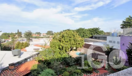 EXCELENTE SOBRADO - LOCALIZAÇÃO PRIVILEGIADA
