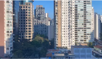 ÓTIMO CONJUNTO COMERCIAL - LOCALIZAÇÃO PRIVILEGIADA