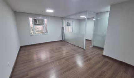 EXCELENTE CONJUNTO COMERCIAL - LOCALIZAÇÃO PRIVVILEGIADA