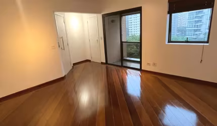 EXCELENTE APTO - VARANDA - LAZER - LOCALIZAÇÃO PRIVILEGIADA
