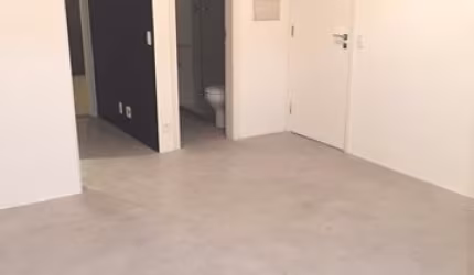 EXCELENTE APTO - SUÍTE - VARANDA - LAZER - LOCALIZAÇÃO PRIVILEGIADA