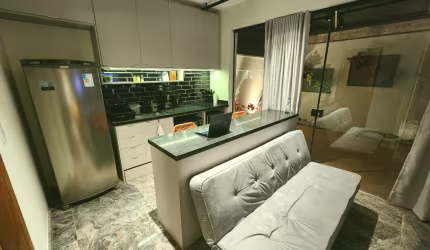 EXCELENTE STUDIO MOBILIADO - LOCALIZAÇÃO PRIVILEGIADA