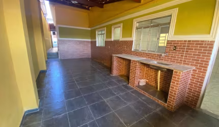 EXCELENTE CASA FURTADO DE MENEZES 3 QUARTOS COM 120 METROS