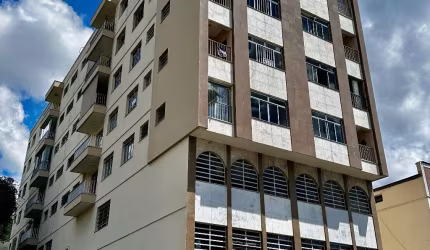 EXCELENTE APARTAMENTO 3 QUARTOS COM 120 METRSO NO BAIRRO FABRÍCA