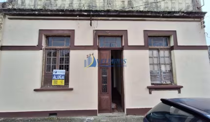 Casa com 4 quartos para alugar na Rua Doutor Leocádio, 324, Centro Histórico, Paranaguá por R$ 1.450