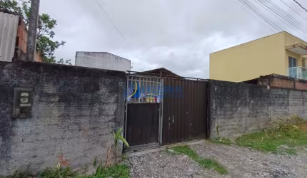 Casa com 4 quartos à venda na Rua Joaquim Nardelli, 2, Vila dos Comerciários, Paranaguá por R$ 300.000