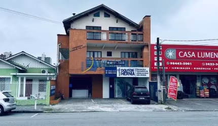 Prédio à venda na Rua Manoel Corrêa, 1140, Alto São Sebastião, Paranaguá por R$ 1.300.000