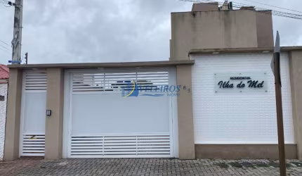 Casa em condomínio fechado com 3 quartos à venda na Desembargador Ermelino de Leao, 465, Costeira, Paranaguá por R$ 650.000