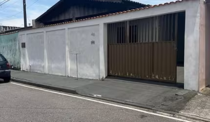 Casa à venda na Rua Benedito Fraga de Oliveira, 144, Jardim Paranaguá, Paranaguá por R$ 290.000