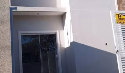 Casa à venda na Rua Madri, 205, Parque Agari, Paranaguá por R$ 380.000