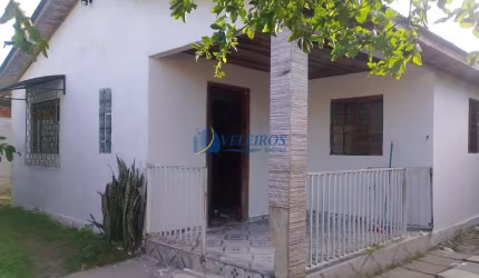 Casa com 2 quartos para alugar na Rua Delhi, 432, Parque Agari, Paranaguá por R$ 2.000