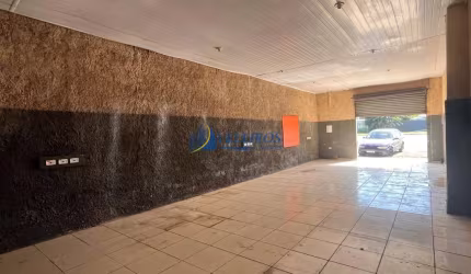 Ponto comercial para alugar na Avenida Ayrton Senna da Silva, 1463, Bockmann, Paranaguá por R$ 2.800