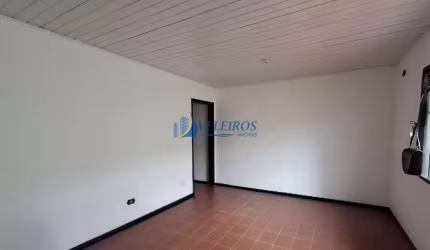 Casa com 2 quartos para alugar na Rua Soares Gomes, 1809, Bockmann, Paranaguá por R$ 2.650