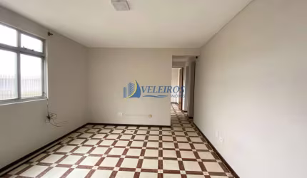 Apartamento com 3 quartos para alugar na Rua Presidente Washington Luiz, 1384, Vila Paranaguá, Paranaguá por R$ 1.000