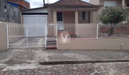 Casa de dois dormitórios localizado no bairro Menino Jesus na cidade de Santa Ma