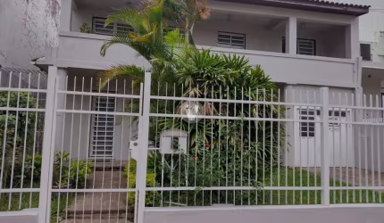 CASA  AMPLA BEM JUNTO UFN TUDO PRÓXIMO. VENHA CONHECER ESSE IMOVEL EXCLUSIVO.