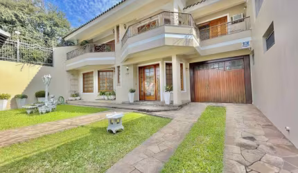 Exelente casa com 4 suítes e 661m² de área privativa!