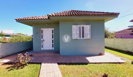 Casa 2 dormitórios à venda Pé de Plátano Santa Maria/RS