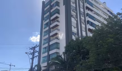 Apartamento de três dormitórios em excelente localização no bairro Nossa senhora