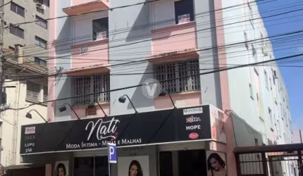 Apartamento de três dormitórios localizado no centro de Santa Maria -RS